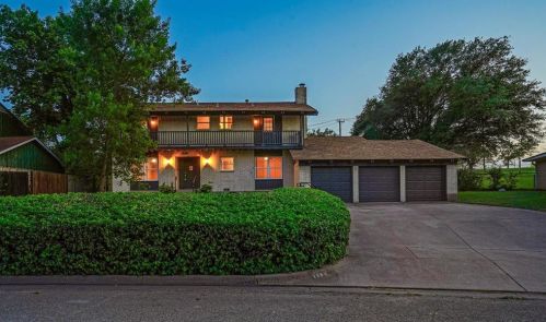 1304 Mildred Ln, Fort Worth, TX 76126-3326