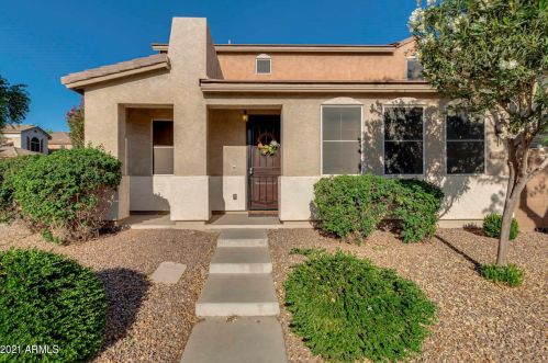 4017 Milky Way, Gilbert, AZ 85295-6102
