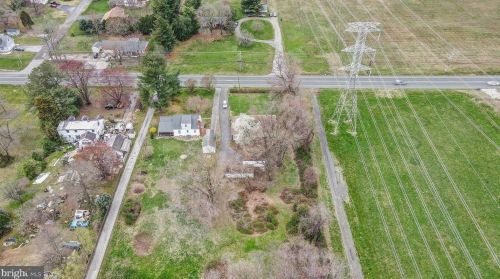 1527 Bear Corbitt Rd, Bear DE  19701-1529 exterior