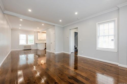 2962 Lafayette Ave, Bronx, NY 10465-2308