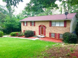 2313 Black Bear Rd, Knoxville, TN 37923-1004