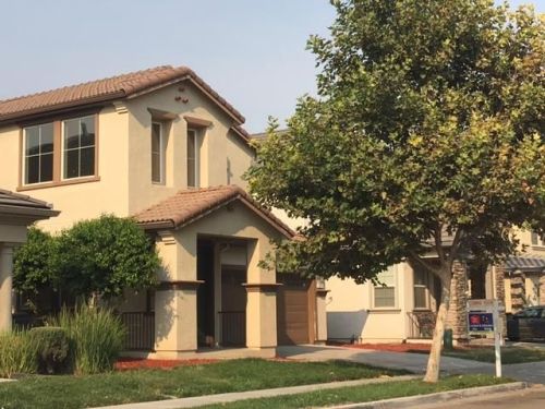 371 Autumn Rain Dr, Lathrop, CA 95330-9362