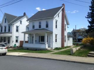 335 4 St, Slatington PA  18080-1701 exterior