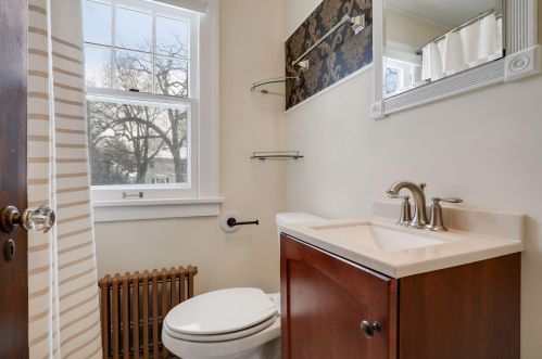 4837 Upton Ave, Minneapolis MN 55410-1807 exterior