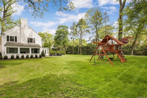 30 Brite Ave, Scarsdale NY  10583-2305 exterior