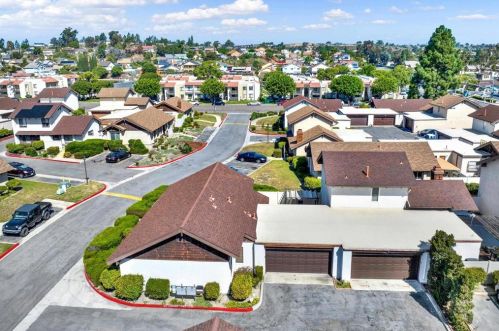 2888 Alta View Dr, San Diego, CA 92139-3251