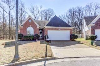 2726 Misty Valley Cv, Lakeland, TN 38002-8251