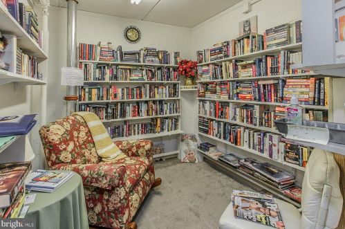 124 Brandon Rd, Norristown PA  19403-3394 exterior