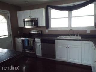 119 Roosevelt Ave, Hbg Inter Airp PA  17057-2038 exterior