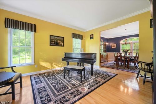 12 Stacey Ct, Sparta NJ  07871-1000 exterior