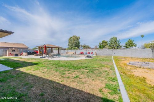 5752 Monte Cristo Ave, Glendale AZ 85306-2230 exterior