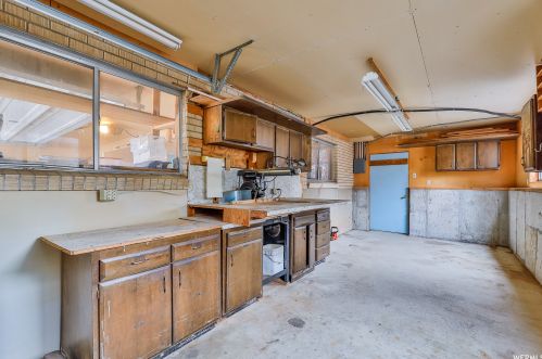 1096 Cambridge Rd, West Kaysville UT  84037-1305 exterior