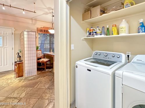 851 Dusty Rose Dr, Sedona AZ 86336-7427 exterior