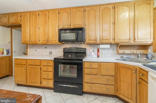 229 Morris Rd, Lansdale PA exterior