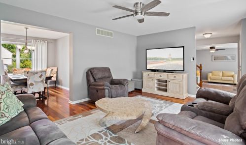 12 York Ct, Erial NJ  08081-2180 exterior