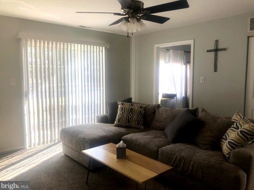 1140 Tristram Cir, West Deptford, NJ 08051-2242