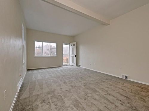 130 Newfield Dr, Verona, PA 15147-3735