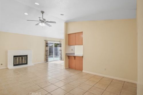 306 Ravenwood Way, Lodi CA  95240-7839 exterior