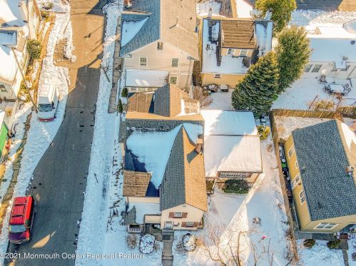 140 Clark Ave, Ocean Grove, NJ 07756-1024