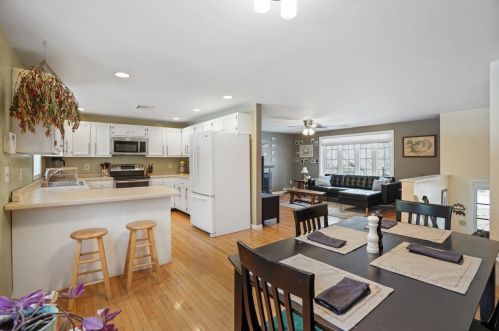 7 Bayou Dr, Raymond NH  03077-2364 exterior