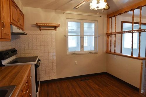 736 Sara Ln, Verona PA  15147-2637 exterior