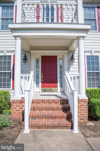 10411 Silver Creek Ct, Spotsylvania VA  22553-4482 exterior