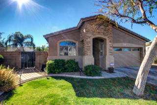 9835 Forge Ave, Mesa, AZ 85208-3179