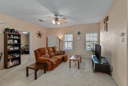 517 Pace Dr, Denton TX  76209-4737 exterior