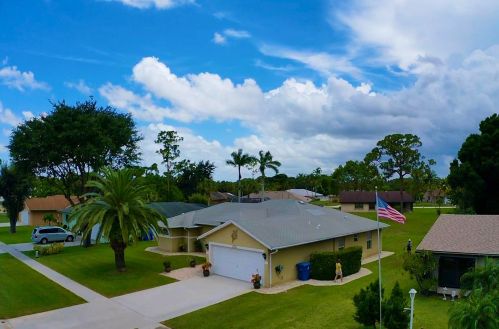 270 Ponce De Leon St, West Palm Beach, FL 33411-1158