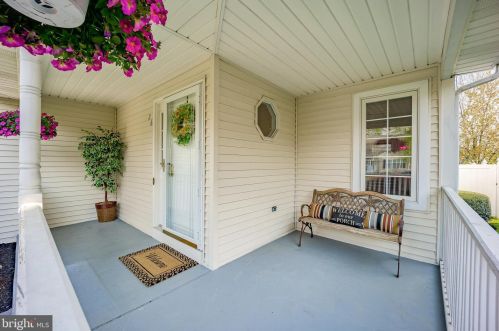 26 Sharons Way, Wilmington, DE 19808-5236