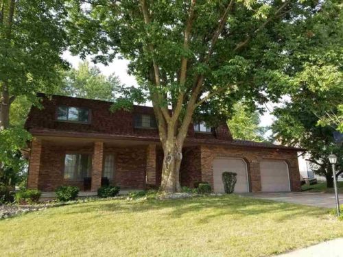 1450 Terrace Park Dr, Panarama Park, IA 52722-1802