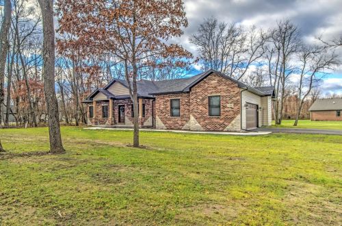 11168 Waters Edge Dr, Wheatfield, IN 46392-7708