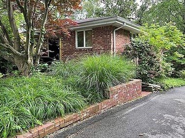 15 Oakglen Dr, Oakmont, PA 15139-1231