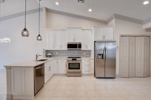 6169 Lake Hibiscus Dr, Delray Beach FL  33484-4620 exterior