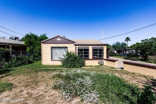 3456 Liberty Ave, Tucson, AZ 85713-5949