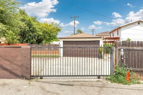 8938 Ibsen St, Pico Rivera CA  90660-1634 exterior