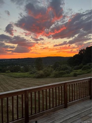 204 Roosevelt Dr, Poughquag NY  12570-5244 exterior