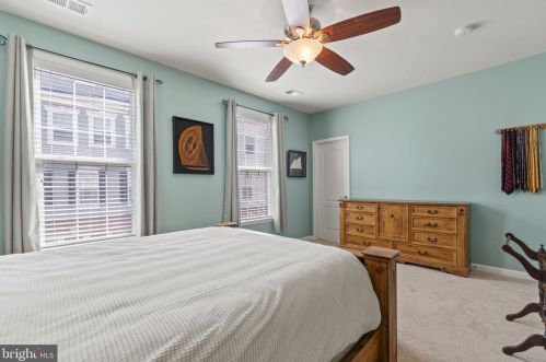 4770 Dane Ridge Cir, Woodbridge VA  22193-6519 exterior