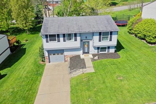 2768 Ravenwood Dr, Bridgeville, PA 15017-1620