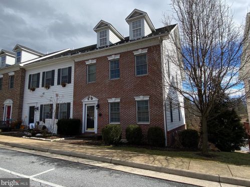 135 Church St, Woodstock VA  22664-1718 exterior