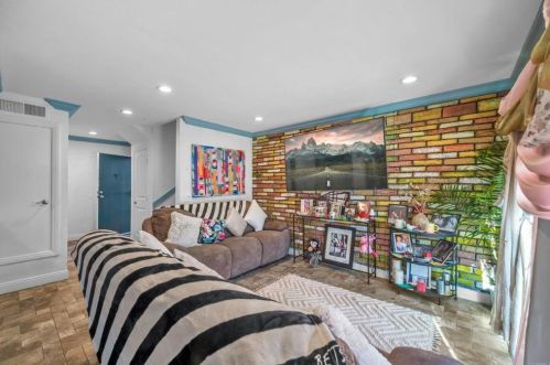 2555 Caminito Espino, San Diego CA  92154-3251 exterior