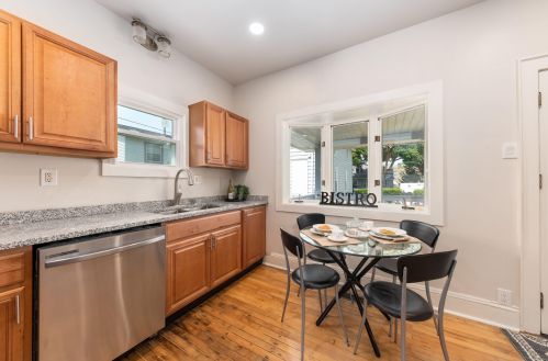 2315 Morgan Ave, Milwaukee WI 53207-3721 exterior