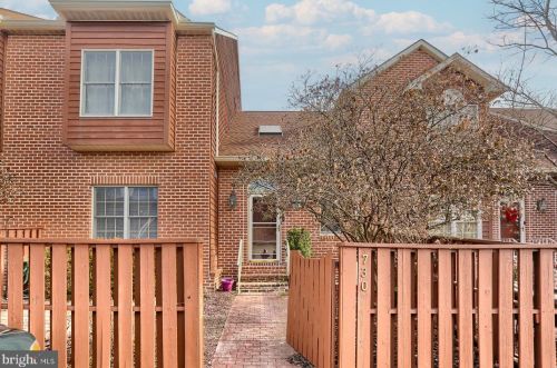 730 Sterling Ct, West Enola, PA 17025-2655