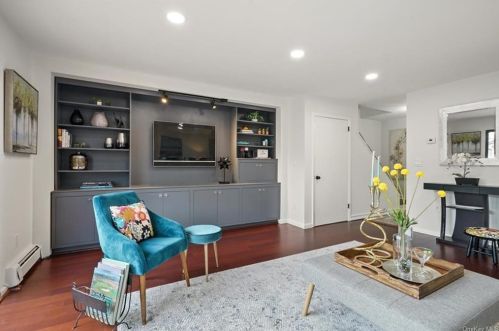 57 Hudson View Hl, Crotonville NY  10562-3329 exterior