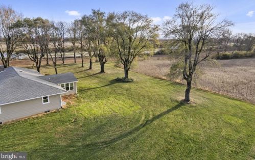 250 Shady Ln, Carlisle PA  17013-1637 exterior