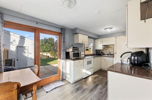 185 91st Pl, Milwaukee WI  53226-4525 exterior