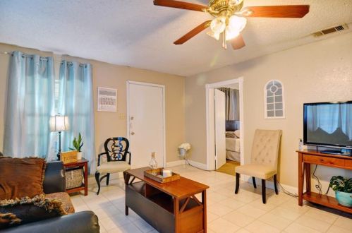 3244 Townsend Dr, Fort Worth TX  76110-3718 exterior