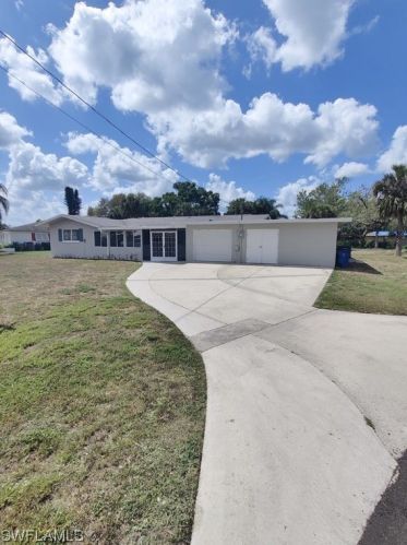 1501 Canal St, Lehigh Acres FL  33936-5305 exterior