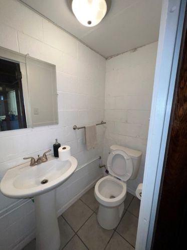 808 Fairmont Ave, New Castle PA  16105-2374 exterior