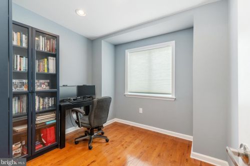 2426 Hicks St, Philadelphia PA  19145-4405 exterior
